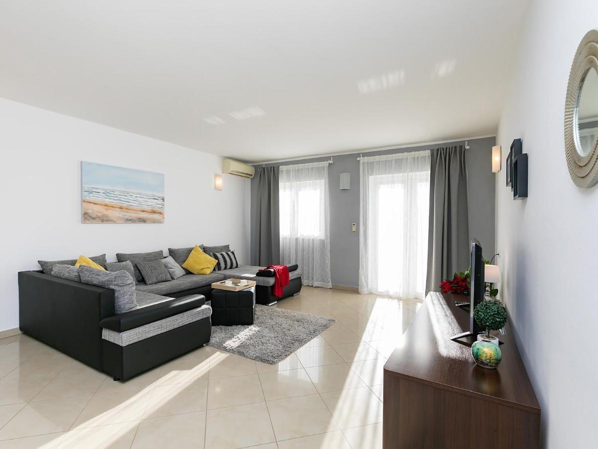 Holiday Appartment Tessa Porec Luaran gambar